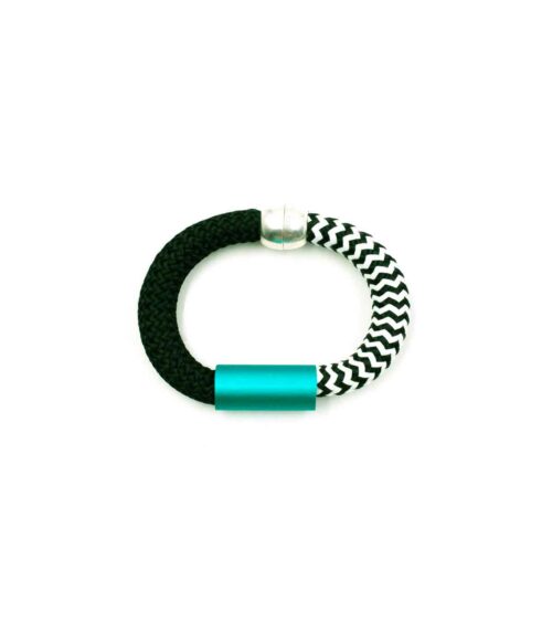Aventurine, bijoux de créateur, bijoux originaux, bijoux colorés, bracelet Christina noir et vert de Christina Brampti