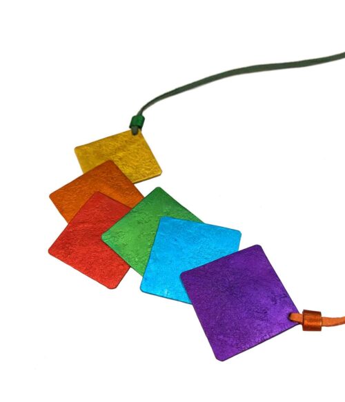 Aventurine, bijoux de créateurs, bijoux originaux, bijoux fantaisie, collier Oana, multicolore de Oana Millet