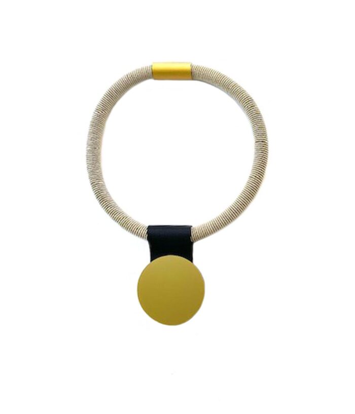 Christina Brampti, collier Canelle, beige et or, Aventurine, bijoux de créateurs, bijoux fantaisie, bijoux originaux