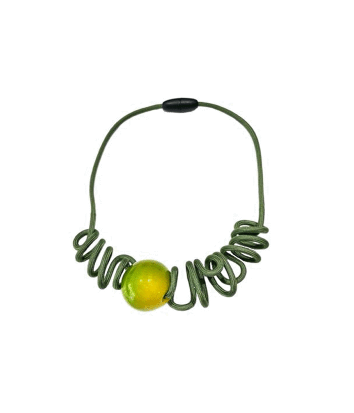 Aventurine, bijoux de créateurs, bijoux originaux, collier Suzane, vert avec une perle verte de Samuel Coraux