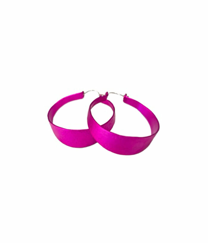 Aventurine, bijoux de créateur, bijoux originaux, bijoux colorés, boucles d'oreilles Olwen, fuchsia de Oana Millet