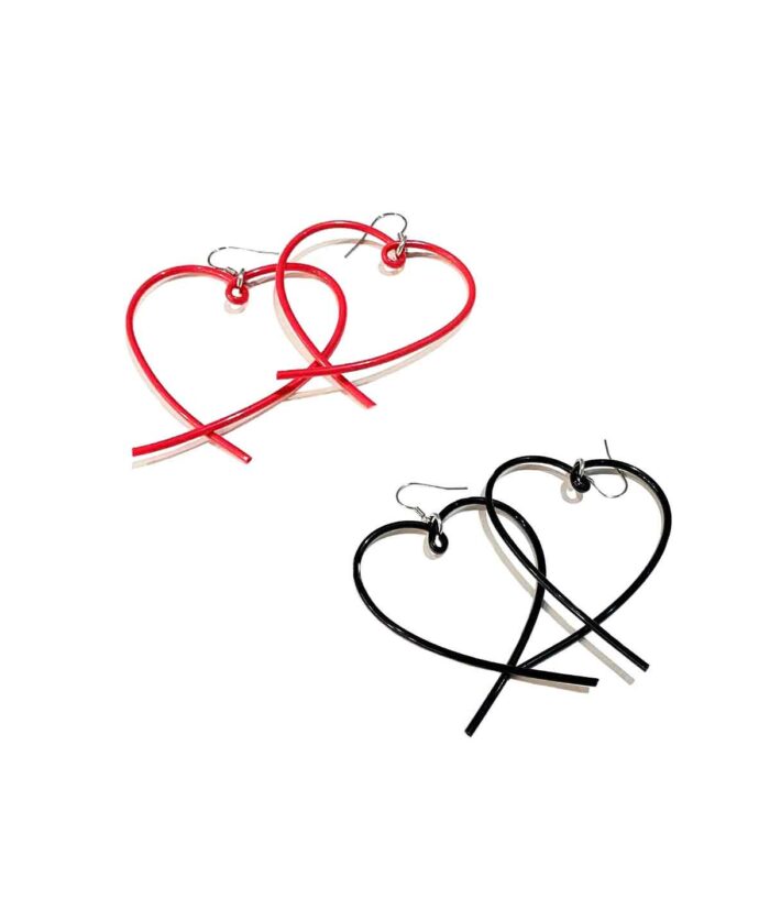 Aventurine, bijoux de créateur, bijoux originaux, bijoux colorés, boucles d'oreilles Coeur, noires et rouges de Samuel Coraux