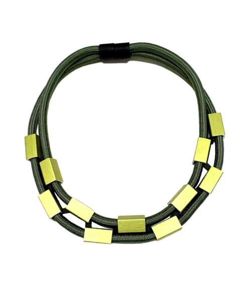 Aventurine, bijoux de créateur, bijoux originaux, bijoux colorés, collier Cassie vert et jaune métallisé Christina Brampti