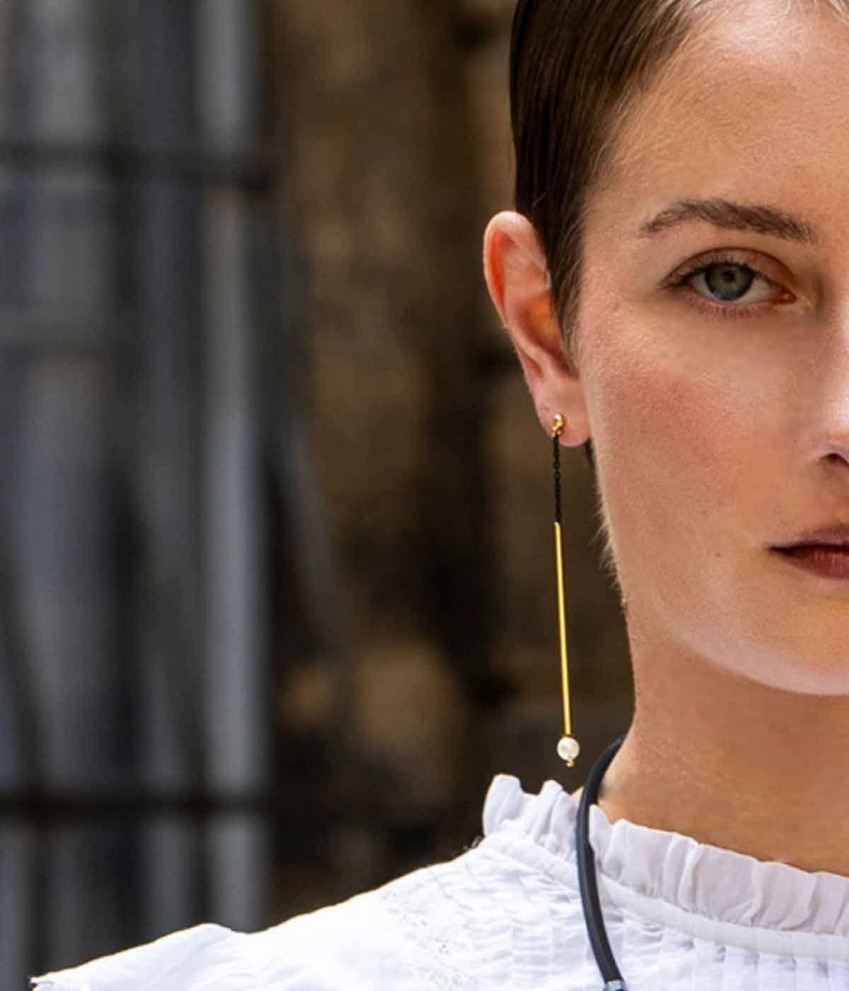 Aventurine, bijoux de créateur, bijoux originaux, bijoux colorés, boucles d'oreilles Grace dorées de Georgia Charal