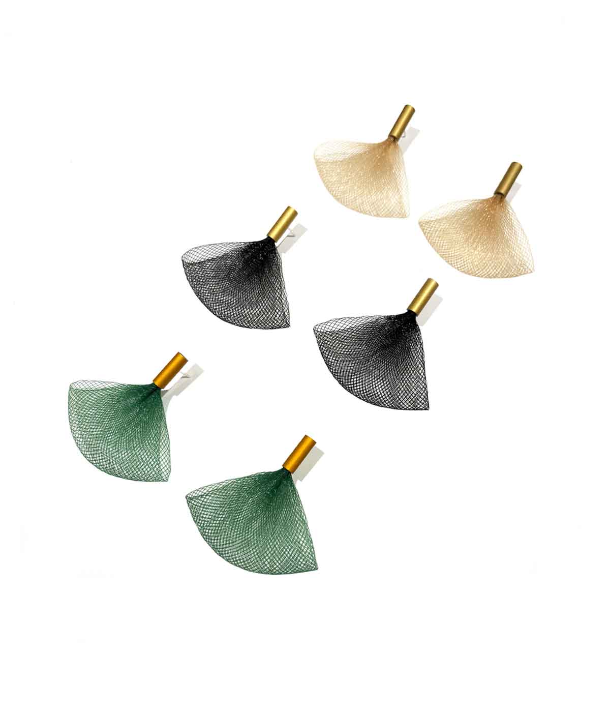 Aventurine, bijoux de créateur, bijoux originaux, bijoux colorés, bracelet CLEA, vert foncé, noir, doré de Christina Brampti